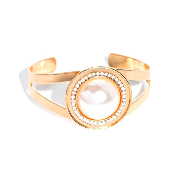 Bracelets - Picture 3 of 10